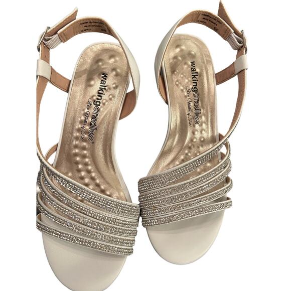 Walking Cradles Lettie White Cashmere Sandals Open-Toe Adjustable Buckle - SZ 6W - Picture 8 of 10